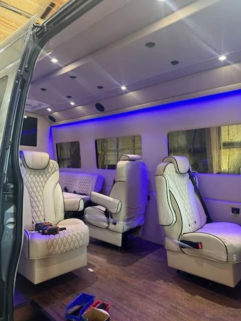 2023 Mercedes-Benz VS30 Sprinter - Image 5 of 20