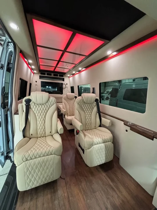 2023 Mercedes-Benz VS30 Sprinter - Image 11 of 20
