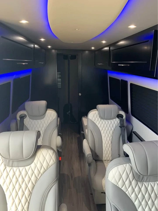 2023 Mercedes-Benz VS30 Sprinter - Image 15 of 20