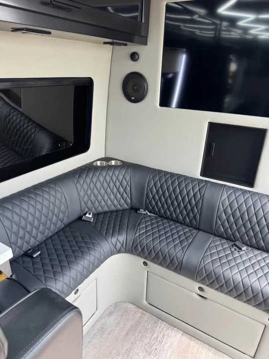 2023 Mercedes-Benz VS30 Sprinter - Image 9 of 20