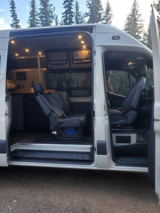 2023 Mercedes-Benz VS30 Sprinter - Image 10 of 20