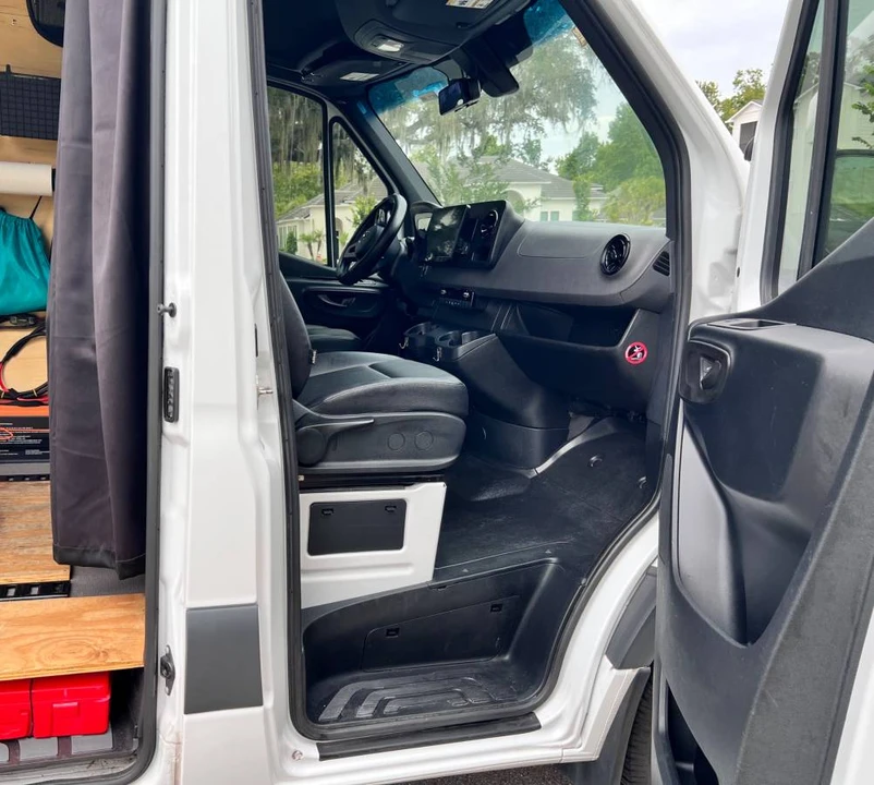 2023 Mercedes-Benz VS30 Sprinter - Image 18 of 20