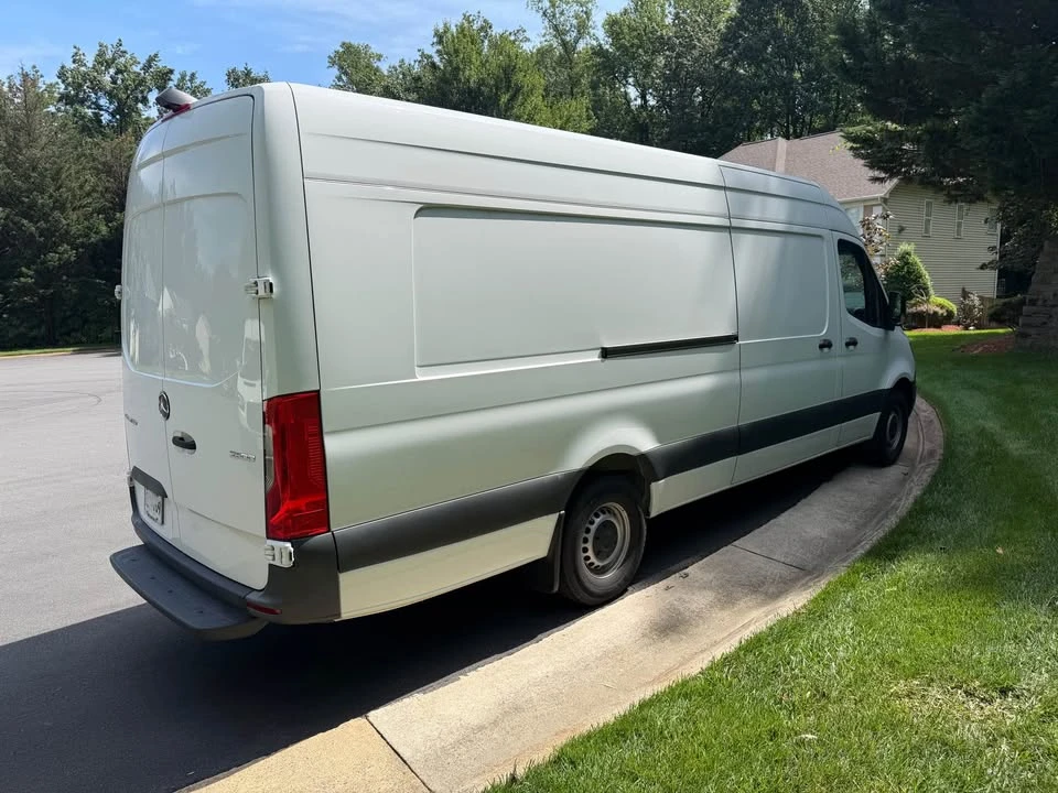 2023 Mercedes-Benz VS30 Sprinter - Image 3 of 13