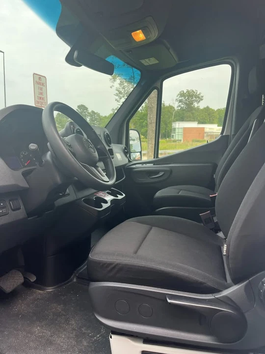 2023 Mercedes-Benz VS30 Sprinter - Image 7 of 11