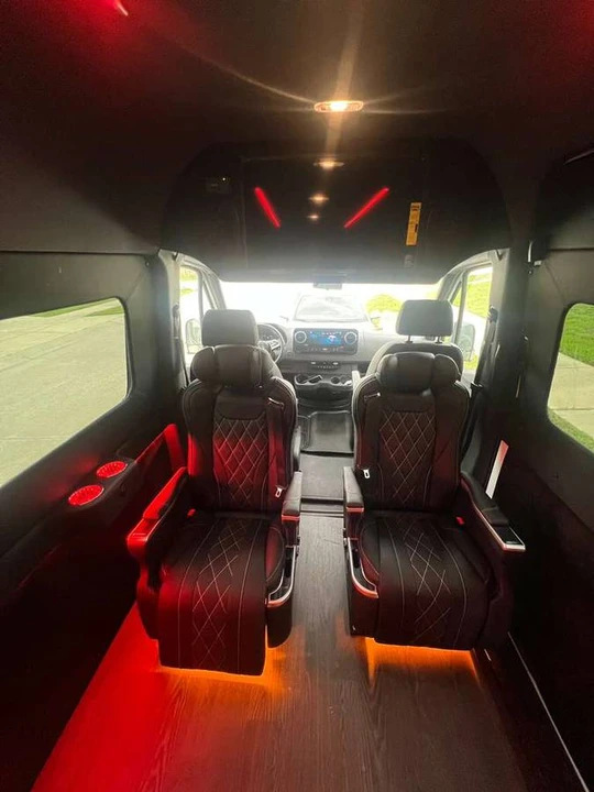 2023 Mercedes-Benz VS30 Sprinter - Image 9 of 14