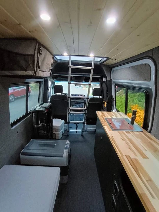 2023 Mercedes-Benz VS30 Sprinter - Image 24 of 24