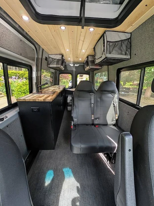 2023 Mercedes-Benz VS30 Sprinter - Image 6 of 24