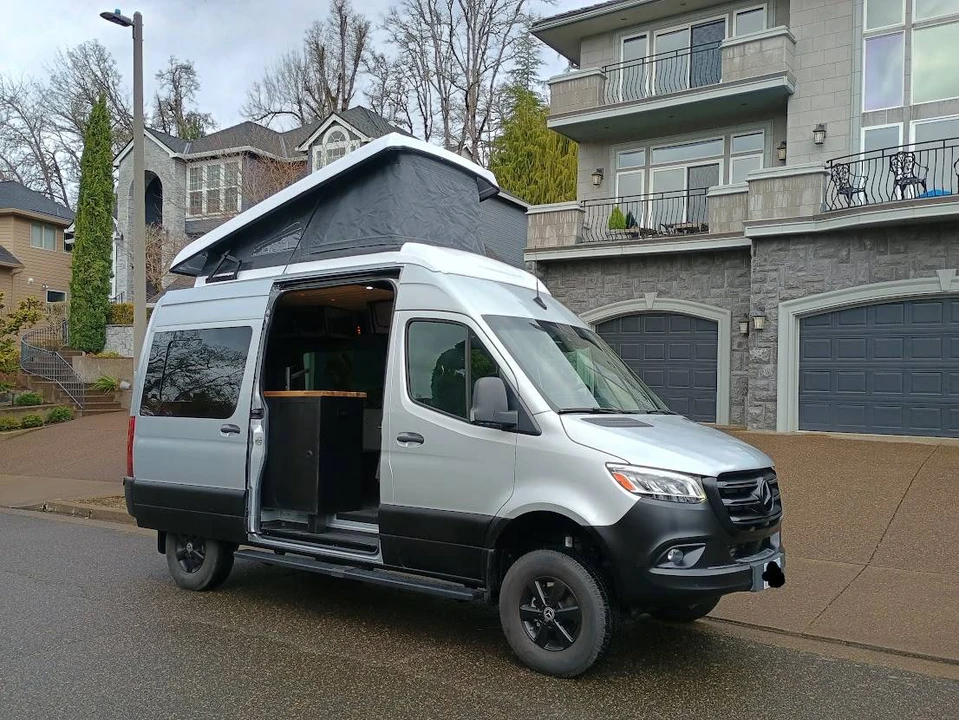 2023 Mercedes-Benz VS30 Sprinter - Image 8 of 24