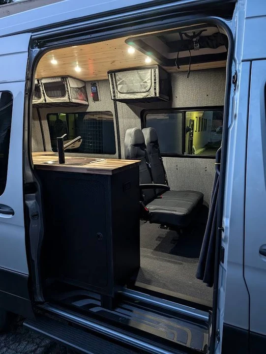 2023 Mercedes-Benz VS30 Sprinter - Image 8 of 24