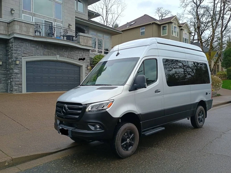 2023 Mercedes-Benz VS30 Sprinter - Image 12 of 24
