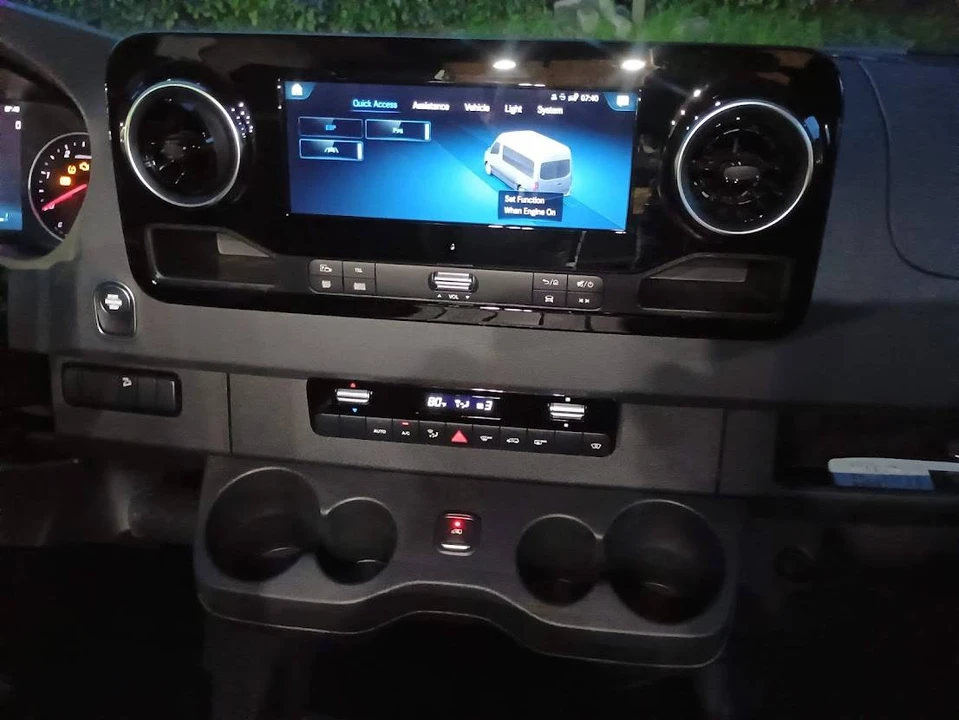 2023 Mercedes-Benz VS30 Sprinter - Image 19 of 24