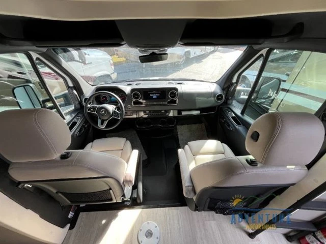 2023 Mercedes-Benz VS30 Sprinter - Image 6 of 12