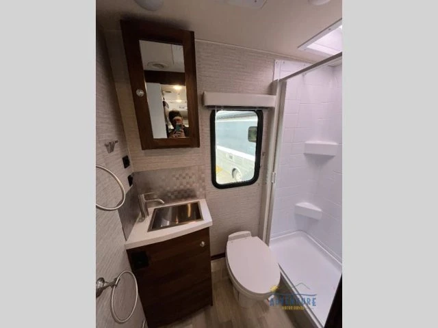 2023 Mercedes-Benz VS30 Sprinter - Image 11 of 12