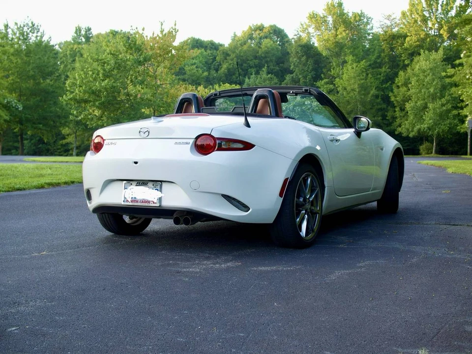 2023 Mazda ND MX-5 Miata - Image 6 of 10