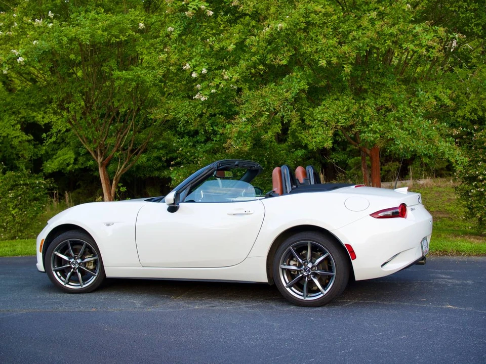 2023 Mazda ND MX-5 Miata - Image 3 of 10