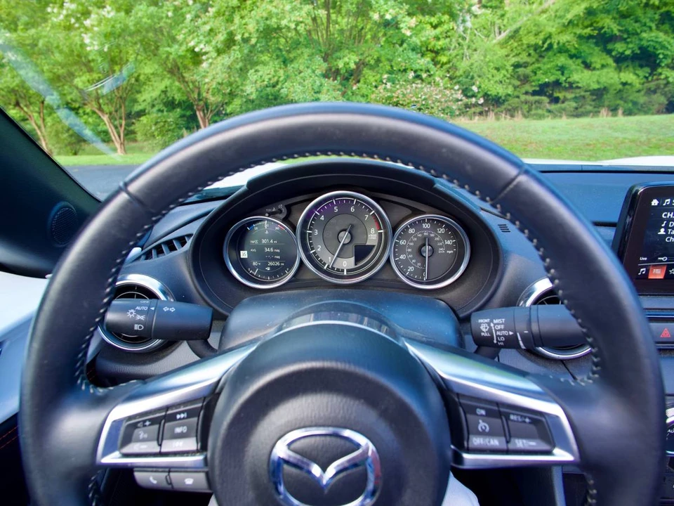 2023 Mazda ND MX-5 Miata - Image 8 of 10
