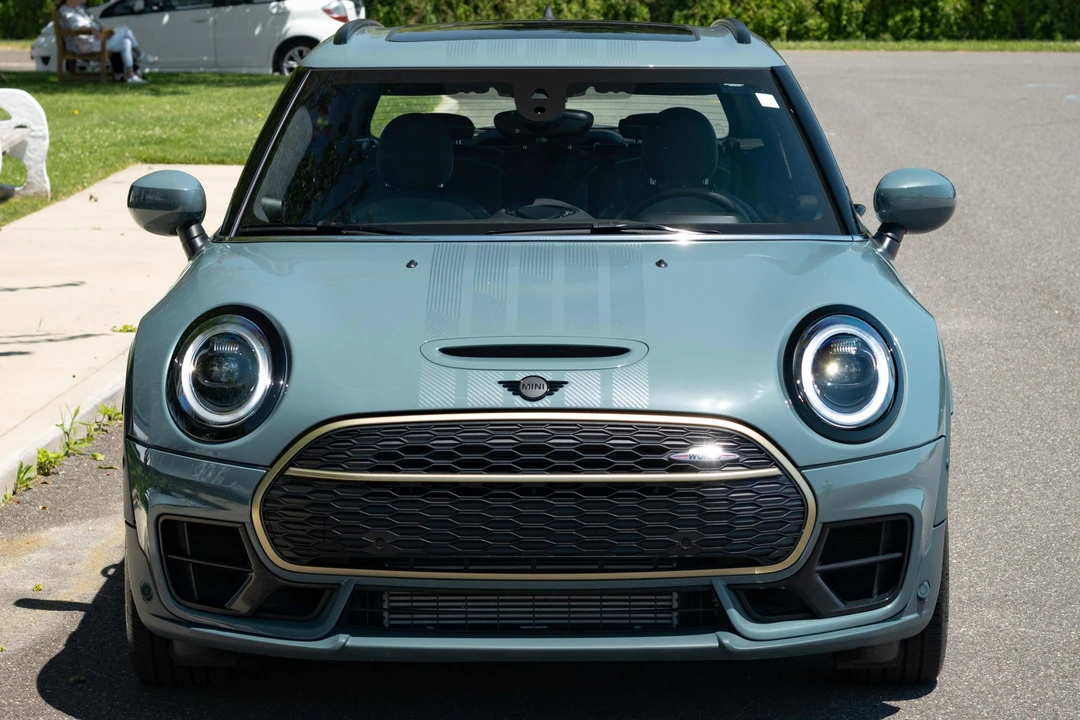 2023 Mini Clubman 2nd Gen - Image 2 of 31