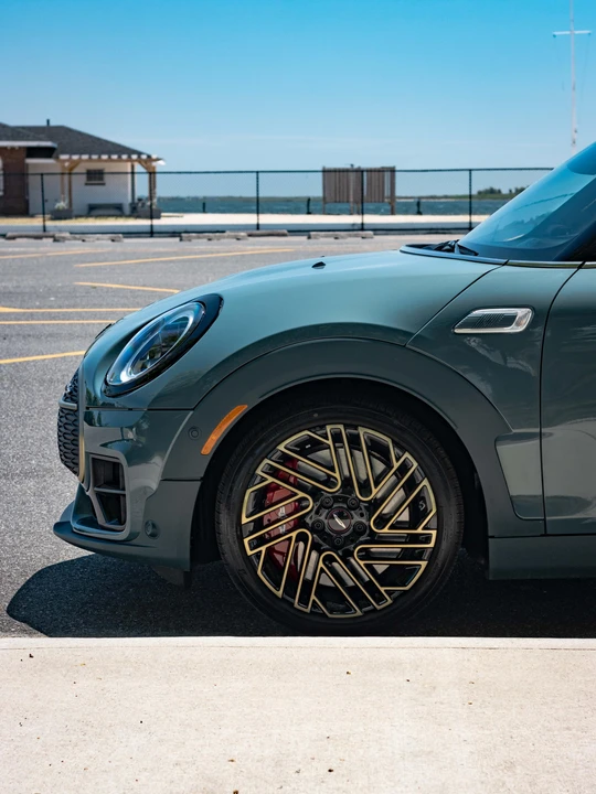 2023 Mini Clubman 2nd Gen - Image 29 of 31