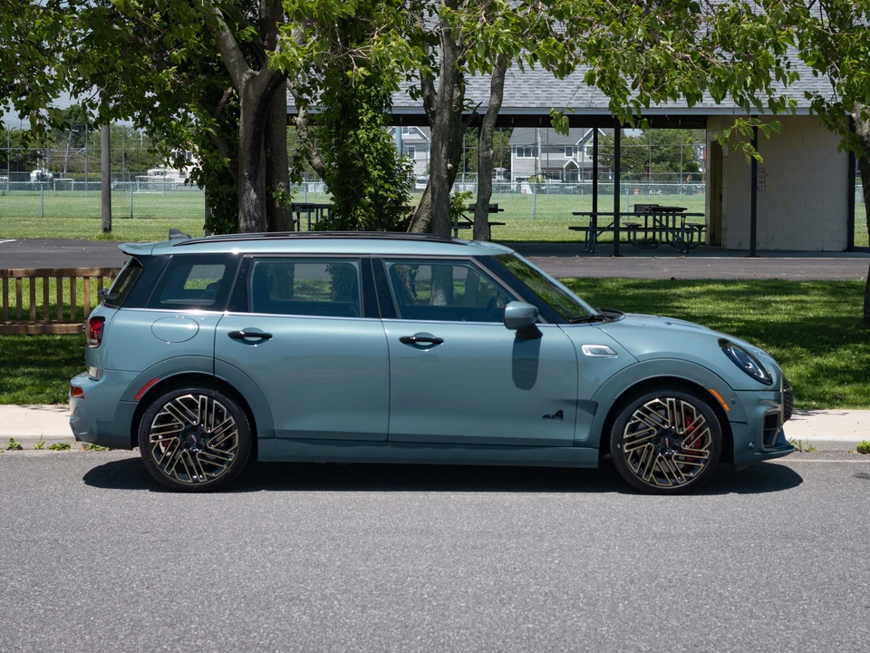 2023 Mini Clubman 2nd Gen - Image 11 of 31