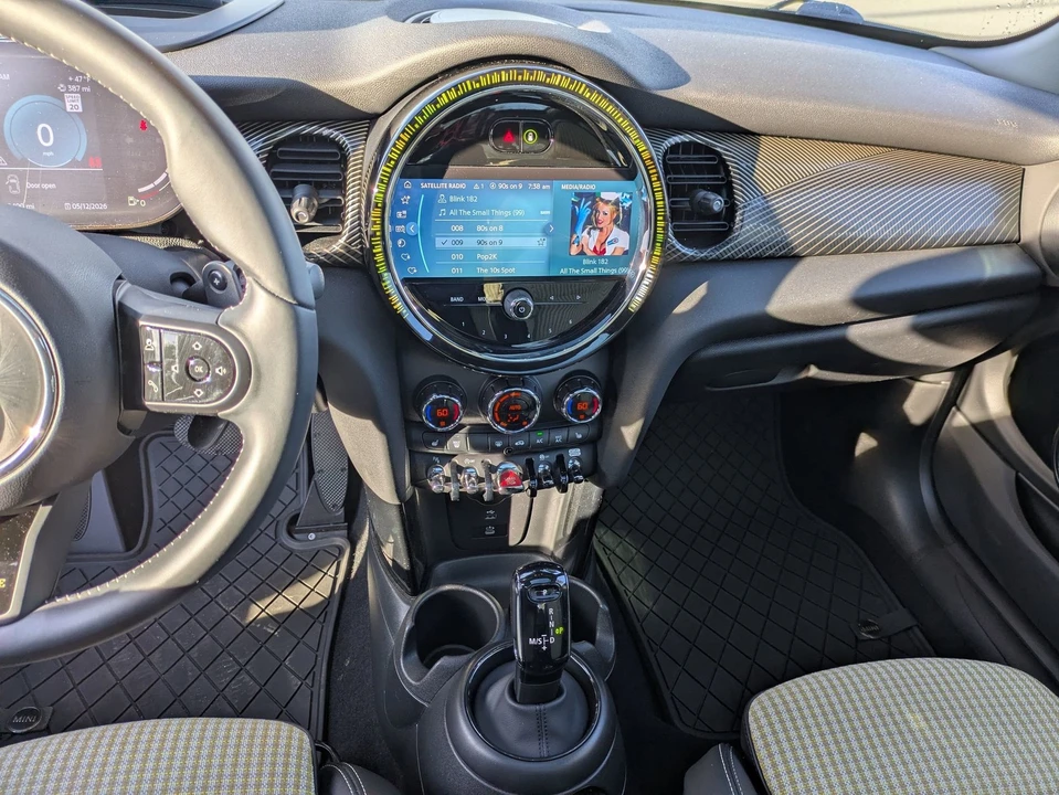 2023 Mini Mini Cooper S 3rd Gen - Image 22 of 31