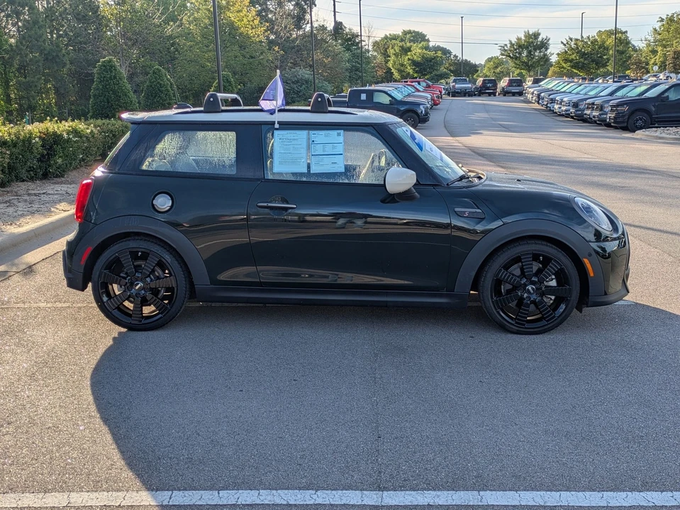2023 Mini Mini Cooper S 3rd Gen - Image 3 of 31