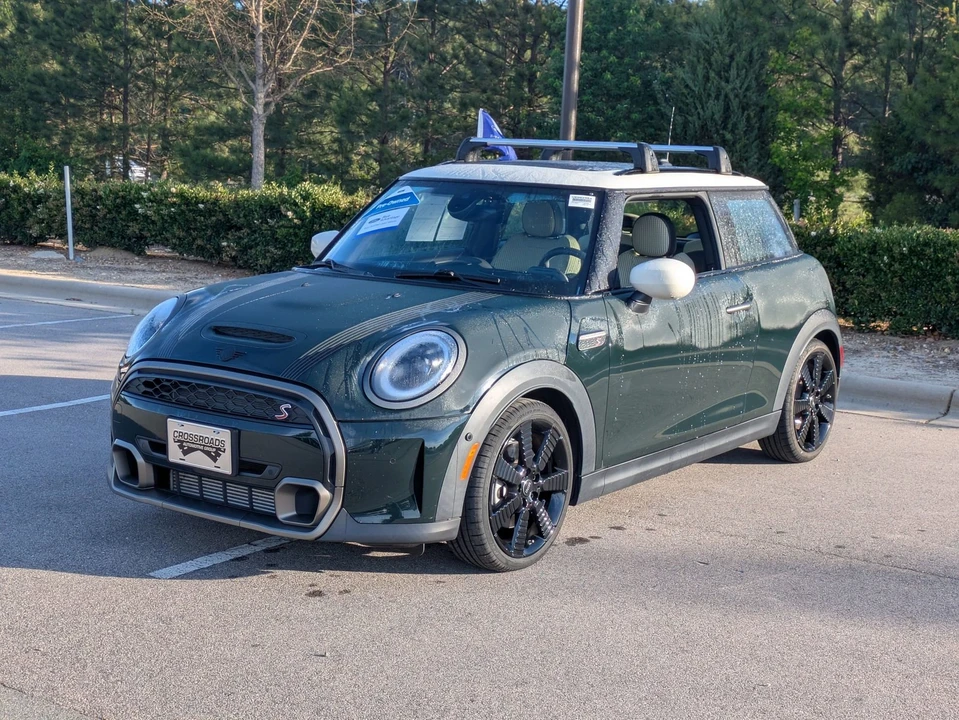 2023 Mini Mini Cooper S 3rd Gen - Image 8 of 31