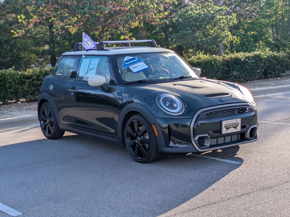 2023 Mini Mini Cooper S 3rd Gen - Image 2 of 31