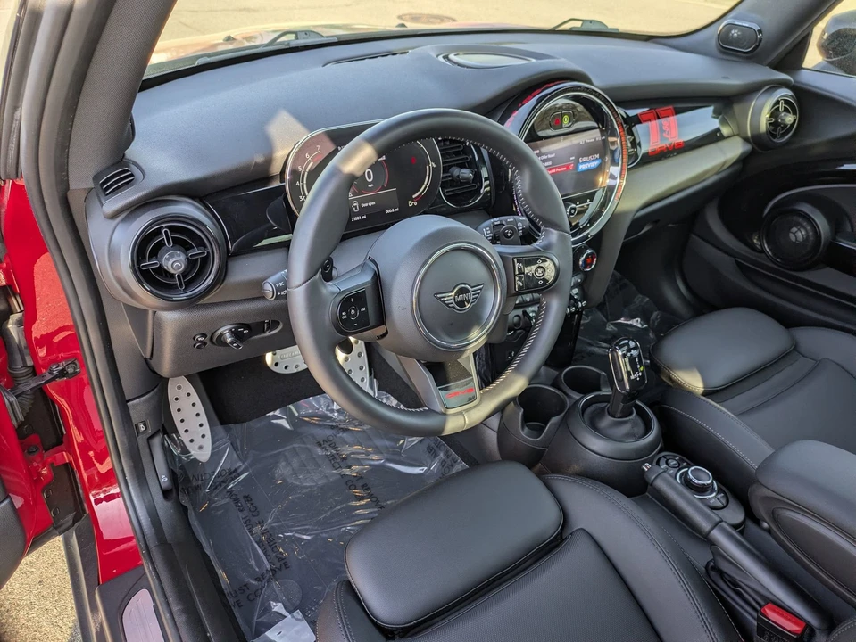 2023 Mini Mini Cooper S 3rd Gen - Image 14 of 21