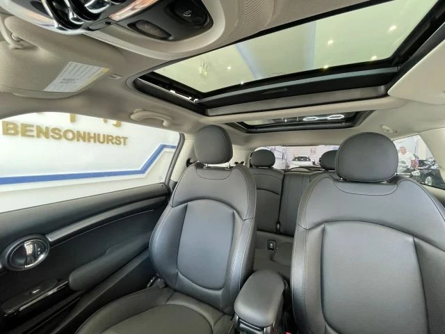 2023 Mini Mini Cooper S 3rd Gen - Image 18 of 31
