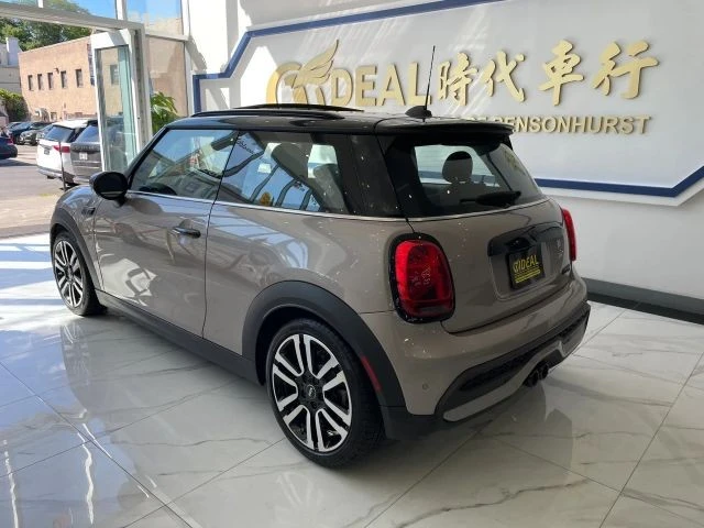 2023 Mini Mini Cooper S 3rd Gen - Image 6 of 31