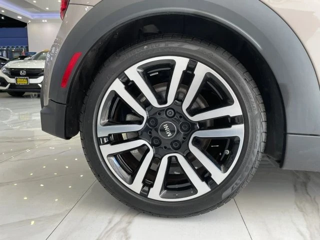 2023 Mini Mini Cooper S 3rd Gen - Image 27 of 31