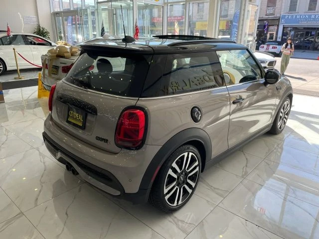 2023 Mini Mini Cooper S 3rd Gen - Image 8 of 31