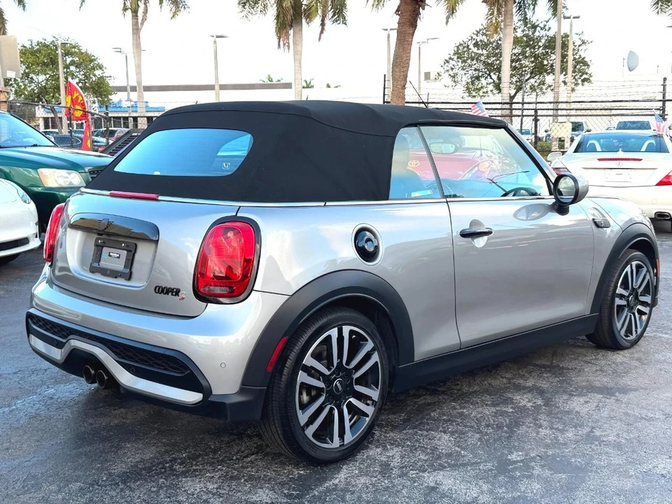 2023 Mini Mini Cooper S 3rd Gen - Image 18 of 21