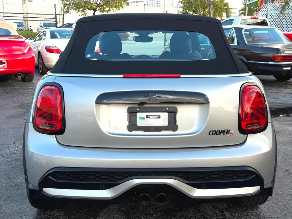 2023 Mini Mini Cooper S 3rd Gen - Image 17 of 21
