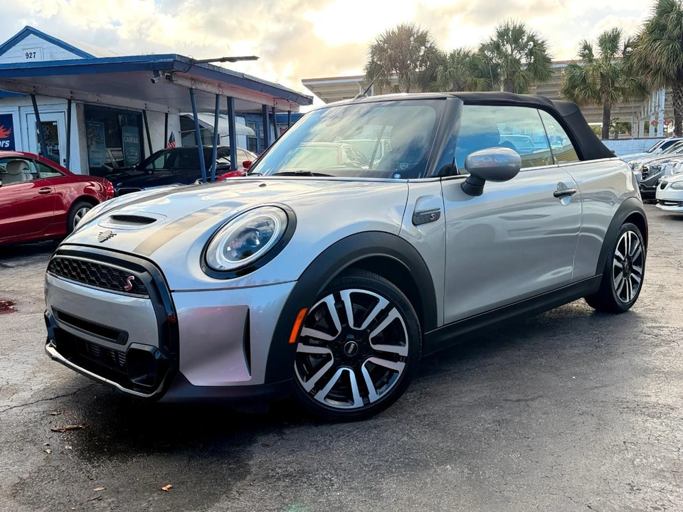 2023 Mini Mini Cooper S 3rd Gen - Image 3 of 21