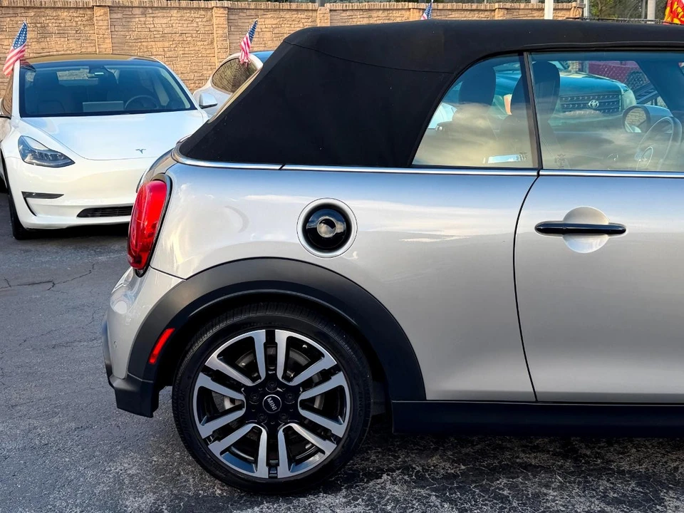 2023 Mini Mini Cooper S 3rd Gen - Image 15 of 21