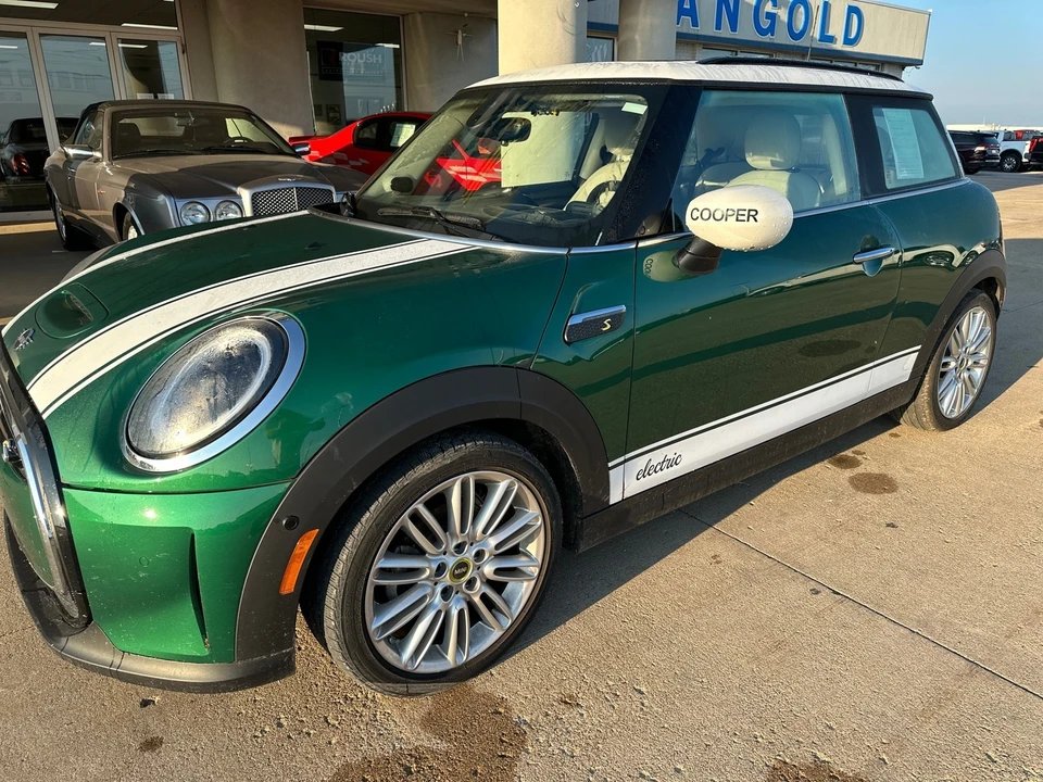 2023 Mini Mini 3rd Gen - Image 2 of 21