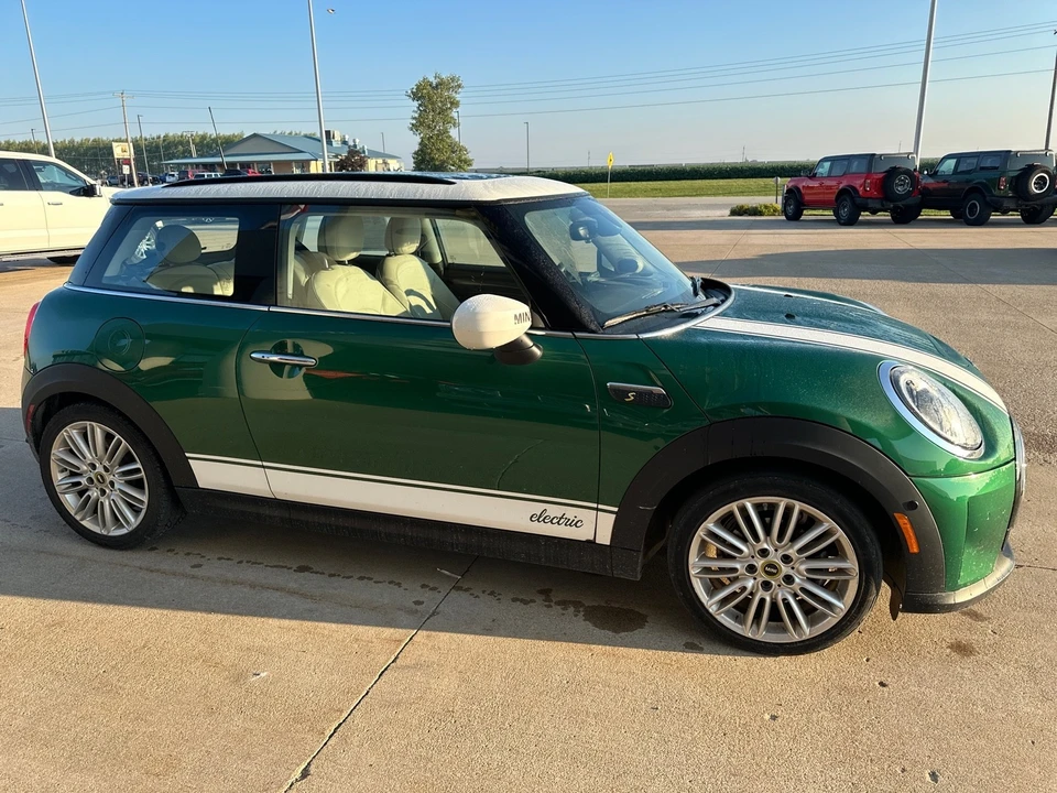 2023 Mini Mini 3rd Gen - Image 7 of 21