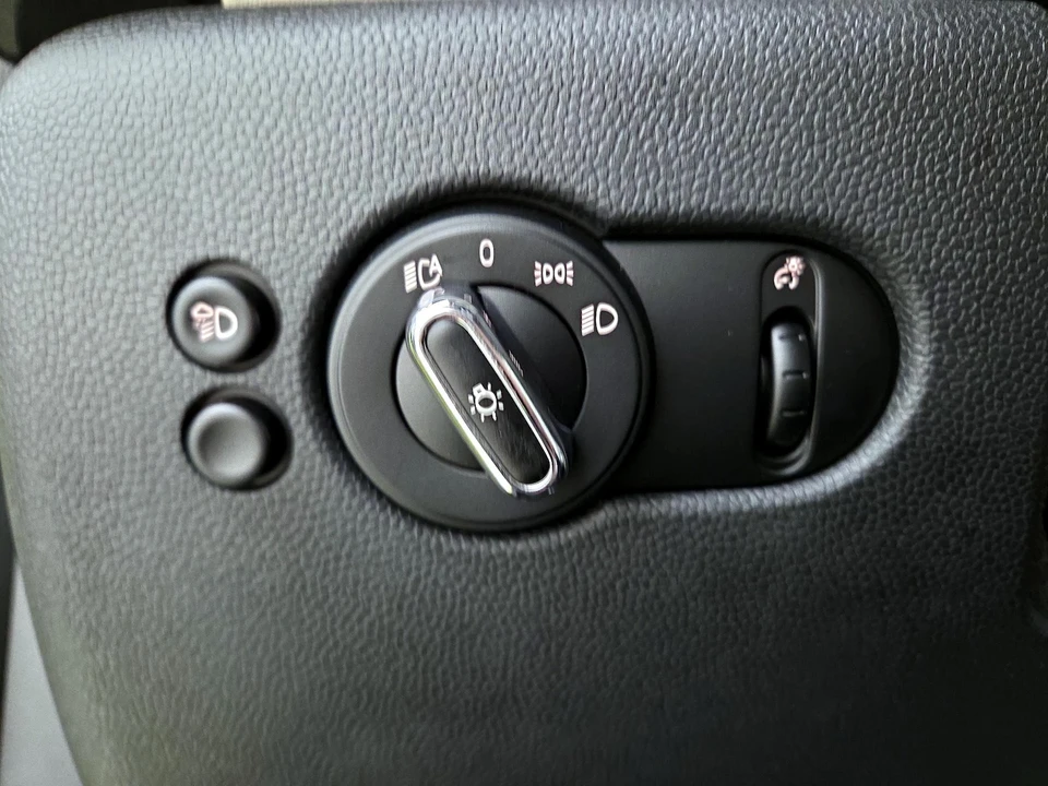 2023 Mini Mini John Cooper Works 3rd Gen - Image 14 of 27