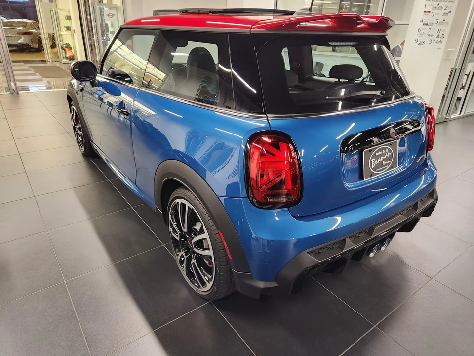 2023 Mini Mini John Cooper Works 3rd Gen - Image 14 of 31