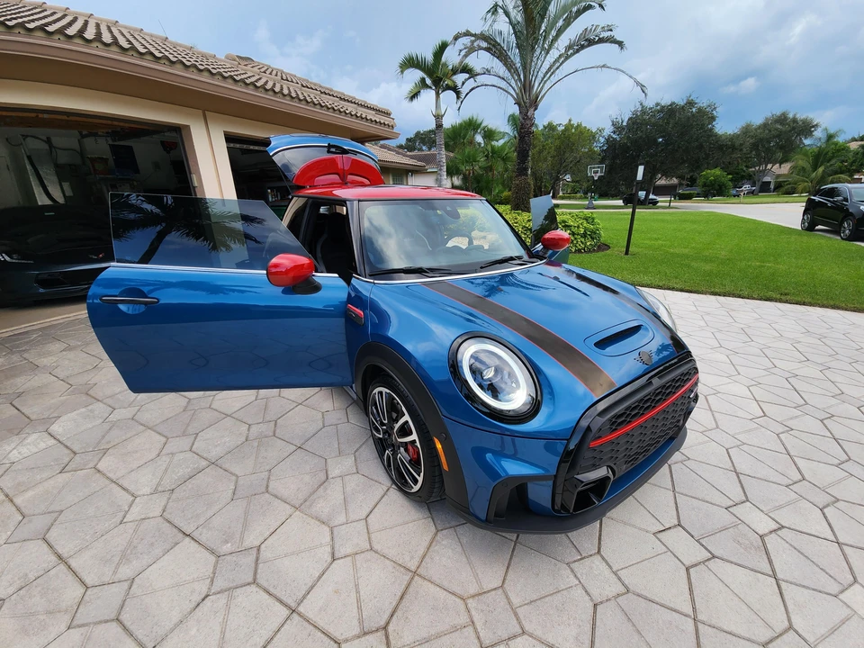 2023 Mini Mini John Cooper Works 3rd Gen - Image 28 of 31