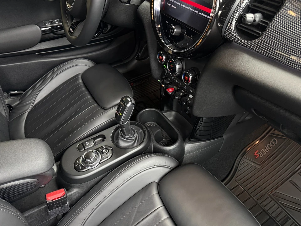 2023 Mini Mini John Cooper Works 3rd Gen - Image 17 of 21