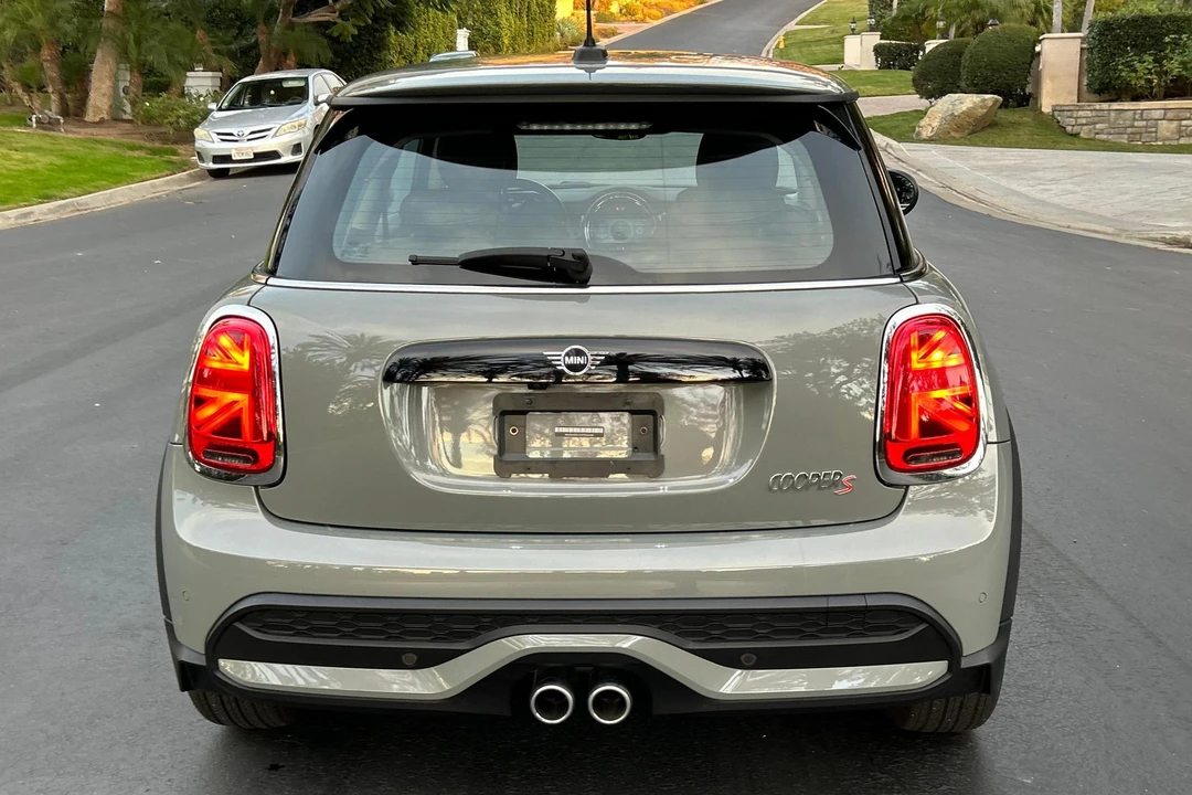 2023 Mini Mini Cooper S 3rd Gen - Image 5 of 31