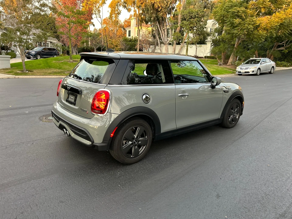 2023 Mini Mini Cooper S 3rd Gen - Image 30 of 31