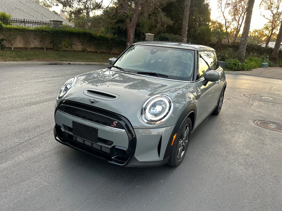2023 Mini Mini Cooper S 3rd Gen - Image 9 of 31