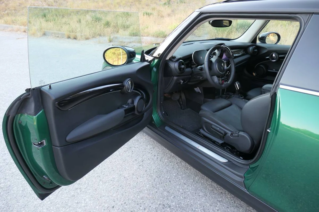 2023 Mini Mini Cooper S 3rd Gen - Image 7 of 11