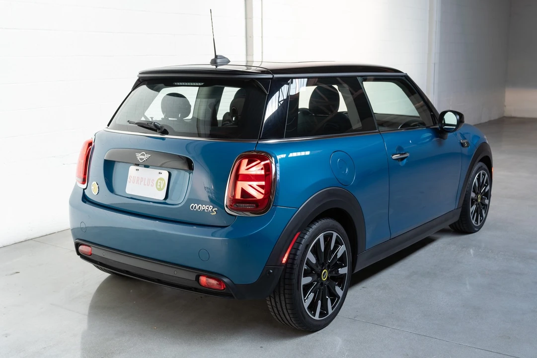 2023 Mini Mini 3rd Gen - Image 2 of 21