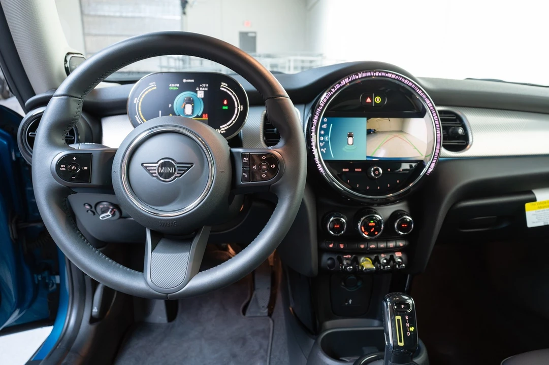 2023 Mini Mini 3rd Gen - Image 4 of 21