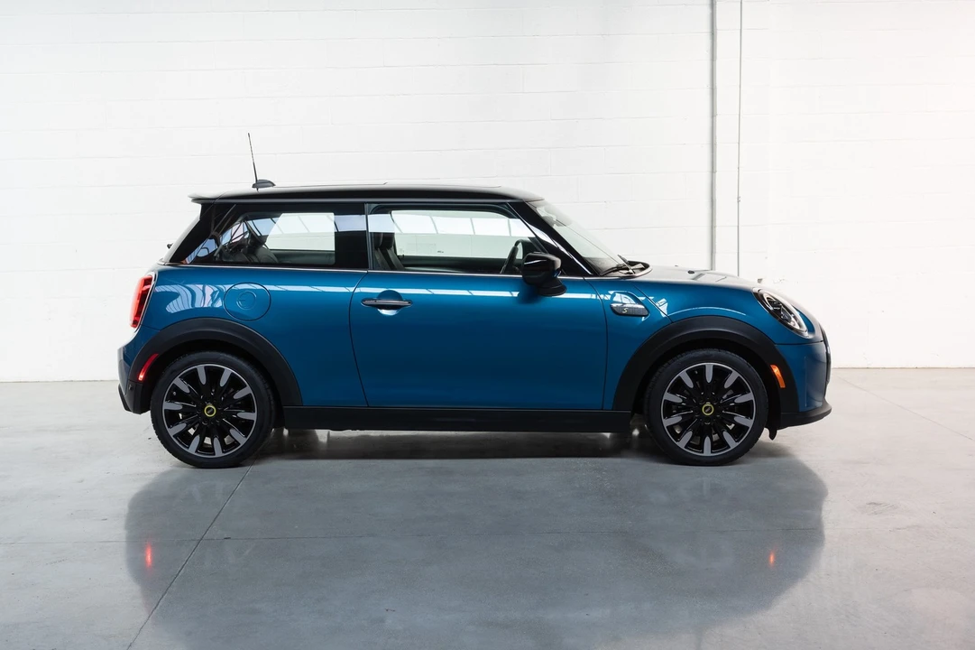 2023 Mini Mini 3rd Gen - Image 7 of 21