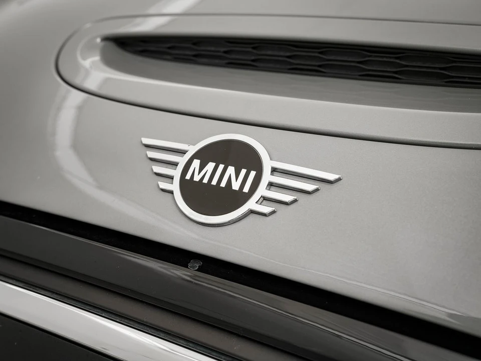 2023 Mini Mini 3rd Gen - Image 3 of 21